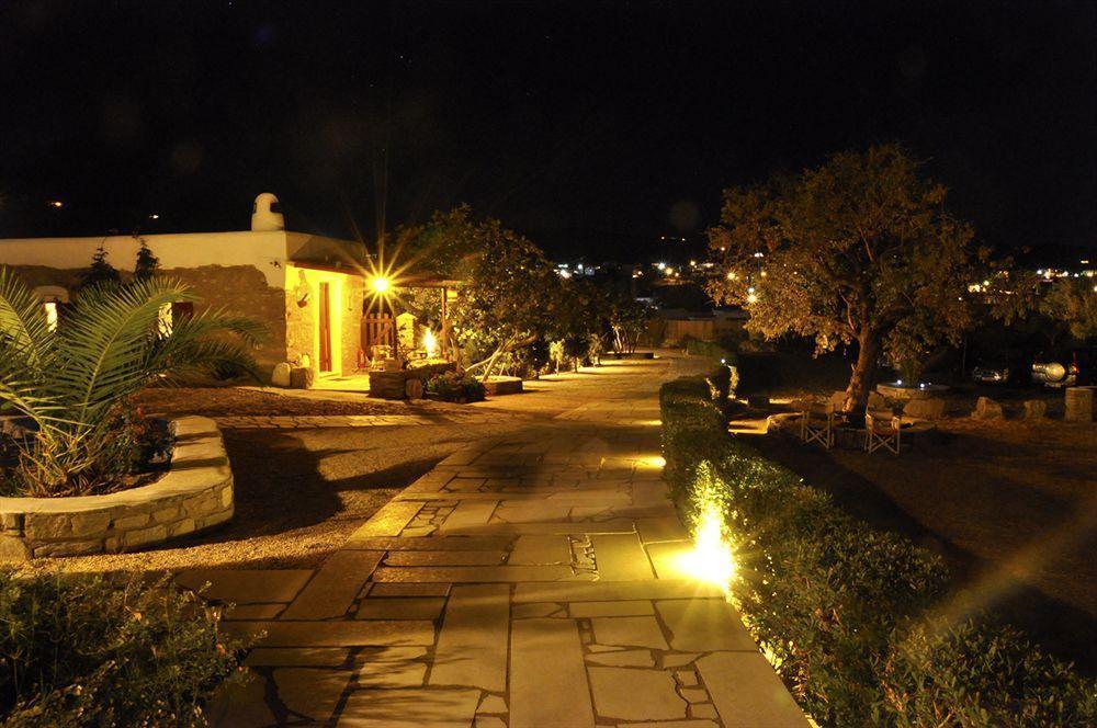 9 Muses - Paros Aparthotel ภายนอก รูปภาพ