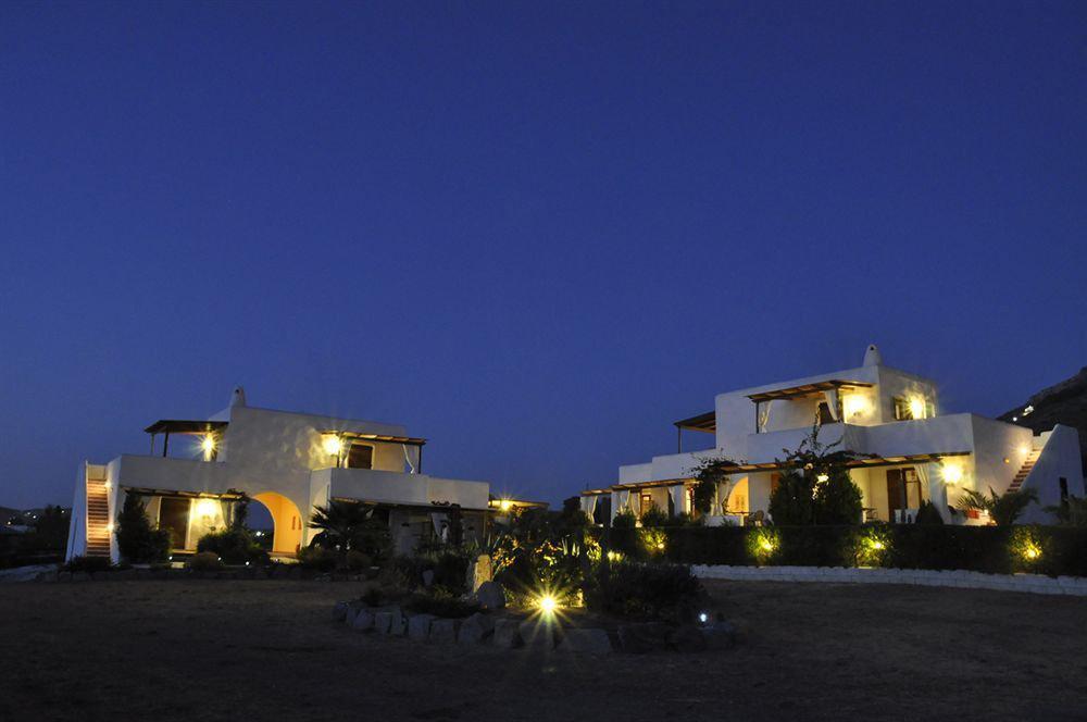 9 Muses - Paros Aparthotel ภายนอก รูปภาพ