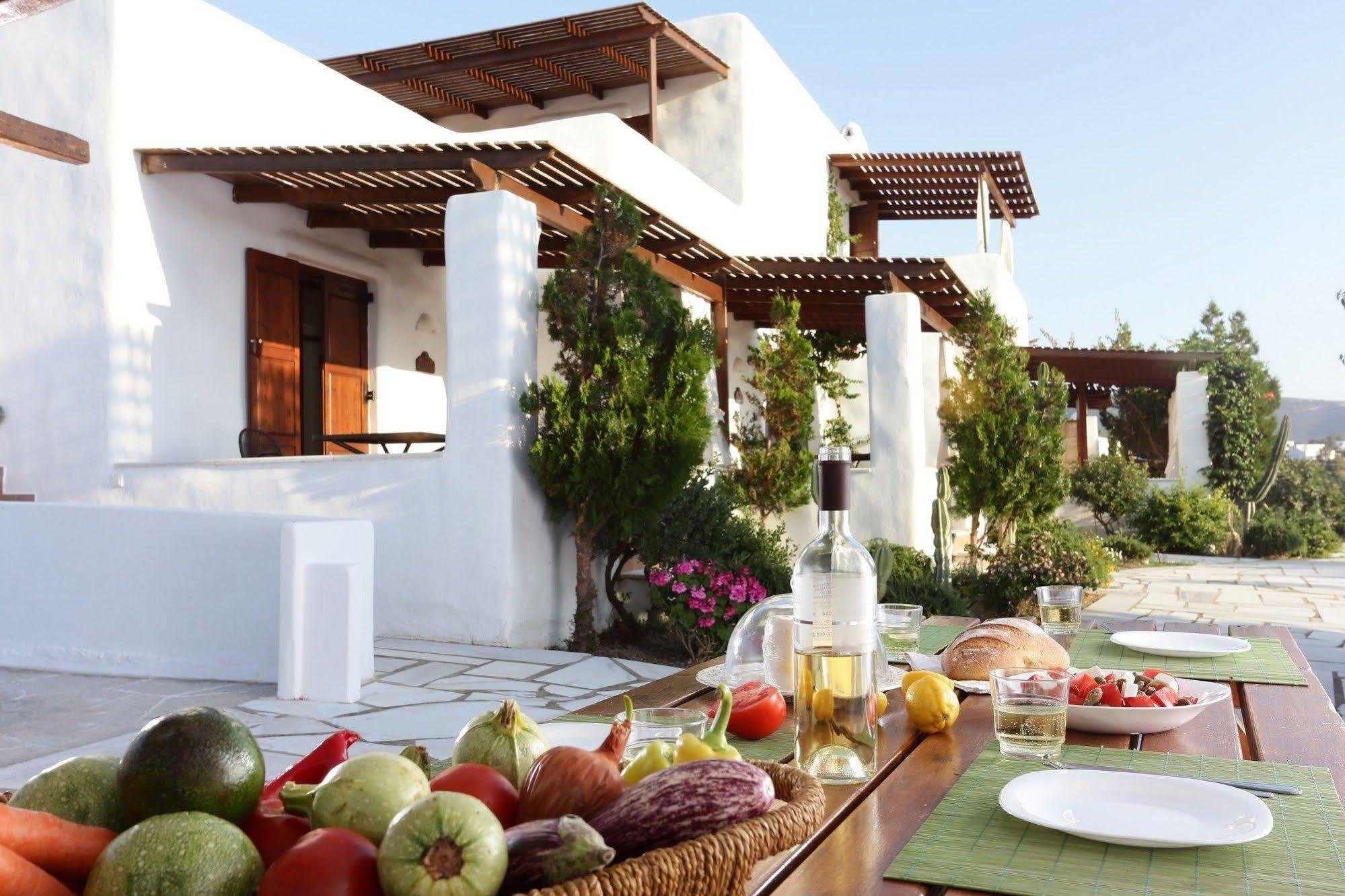9 Muses - Paros Aparthotel ภายนอก รูปภาพ