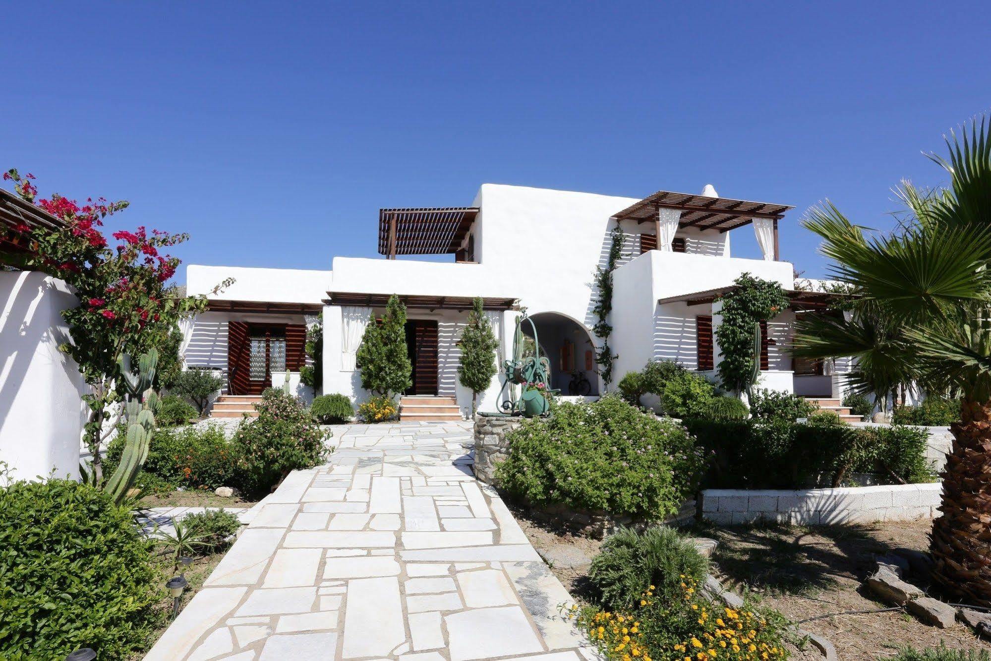9 Muses - Paros Aparthotel ภายนอก รูปภาพ
